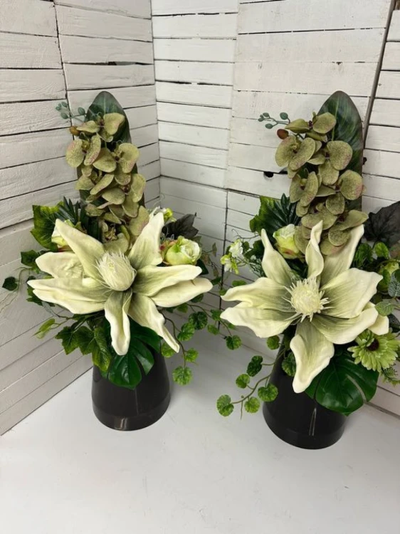Bukiety na pomnik z silikonowym storczykiem