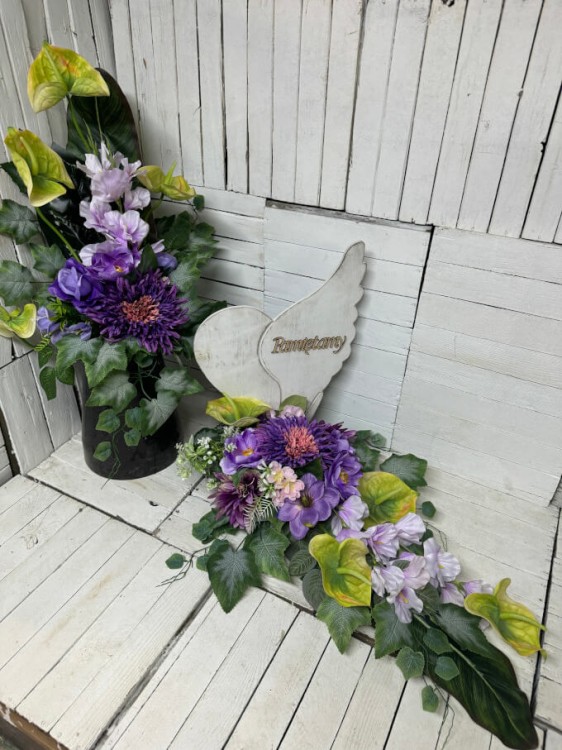 komplet na cmentarz-stroik na cmentarz pamietamy.jpg