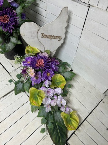 stroik na grob-stroiki-na-cmenntarz-nowoczesne.jpg