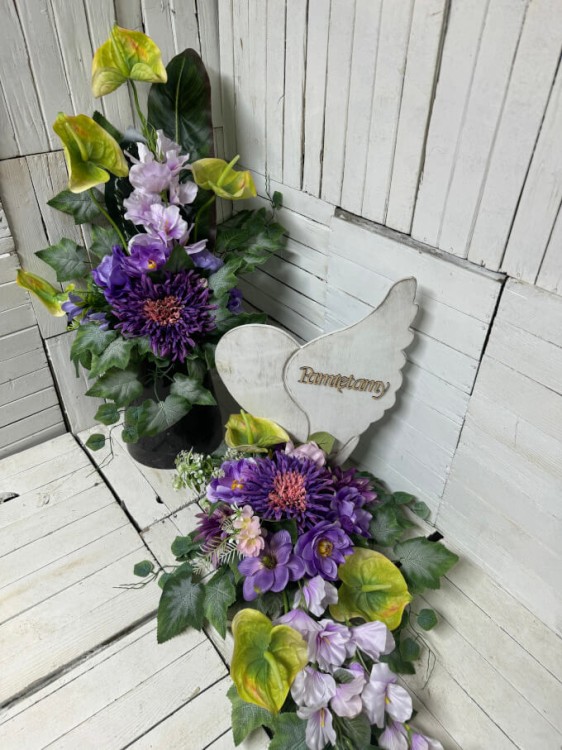 kwiaty na grob-stroik-kompozycja na cmentarz.jpg