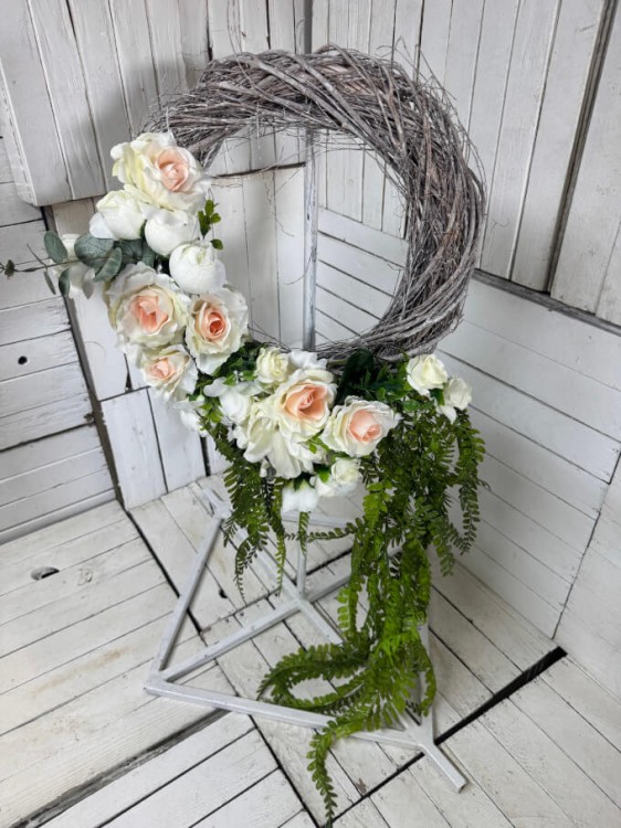 wianek na drzwi-wiianki-kompozycja na drzwi-kwiaty.jpg