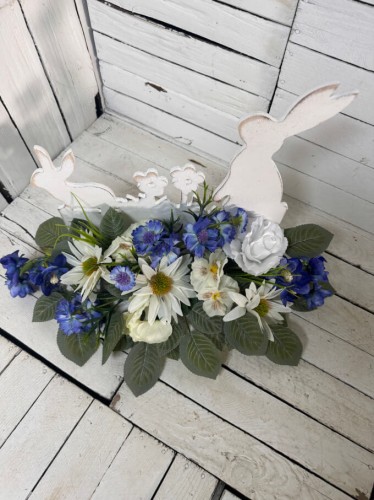 kwiaty wielkanocne na cmnetarz-dekoracje wielkanocne.jpg
