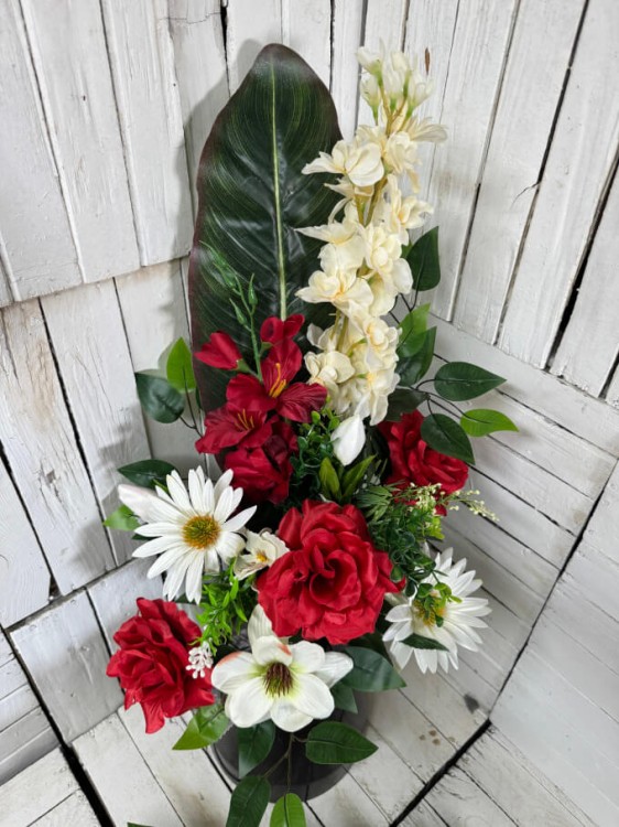 bukiet na cmentarz-wiazanki-kompozycje-wzory-nowosc-kwaty na cmentarz.jpg