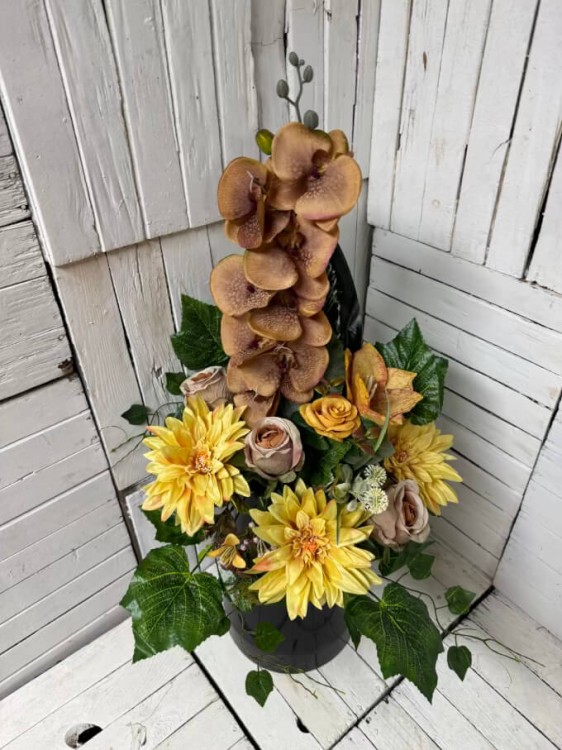 bukiet kompozycja kwiatowa wiazanka nowoczesny komplet na cmentarz kwiaty na cmentarz stroiki na groby kompozycje nagrobne nowosc wzory .jpg