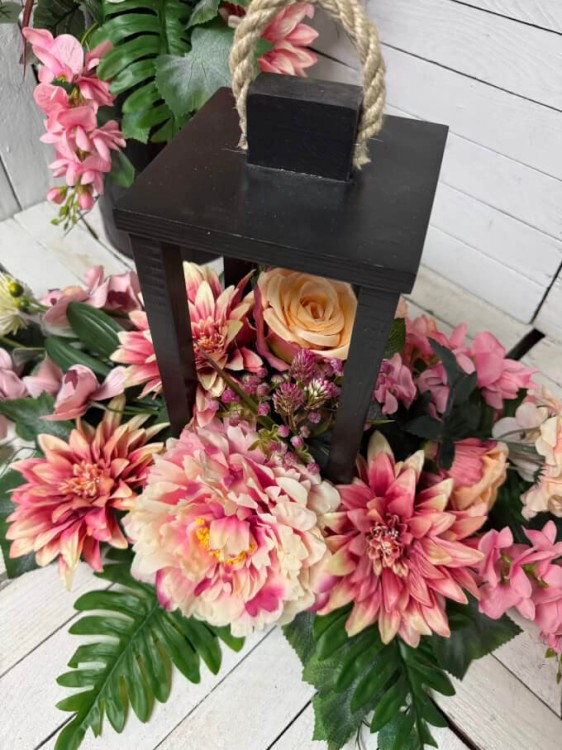 duzy komplet nagrobny taie stroiki i bukiety na grob wiazanka na cmentarz lampa elegancka kompozycja.jpg