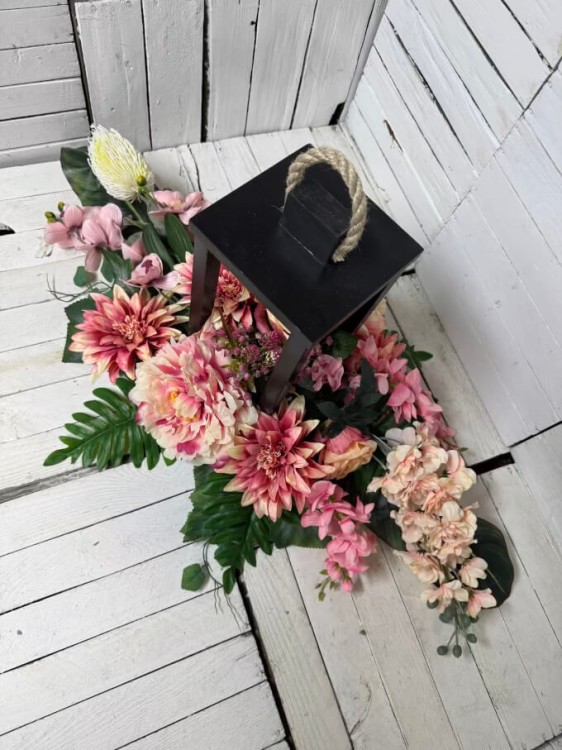 duzy nowoczesny komplet nagrobny taie stroiki i bukiety na grob wiazanka na cmentarz lampa elegancka kompozycja.jpg