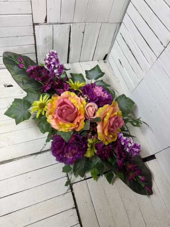 stroik na cmenarz kwiaty na cmentarz kwiaty na cmentarz eleganckie kompozycje nowosc .jpg