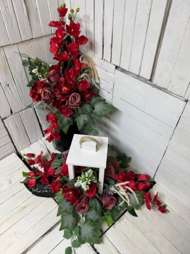 piekna lampa na cmentarz kompozycja nagrobna stroik i bukiet na cmentarz nowe odcienie.jpg