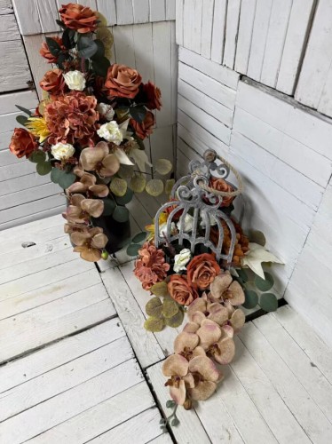 kompozycja na cmentarz -kwiaty-na-grob-kompozycja-kwiatowa-na-wszystkich-swietych.jpg