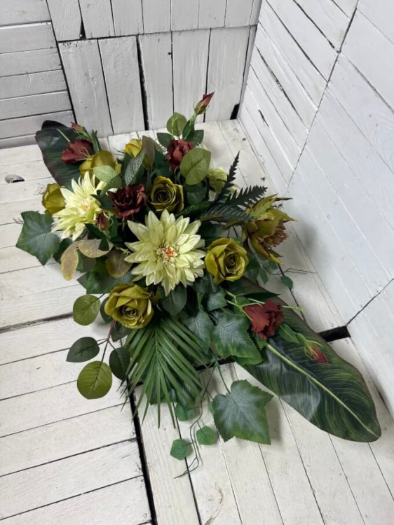 piekny-duzy-duzy-stroik-na-cmentarz-piakowe kwiaty-nagrobe.jpg