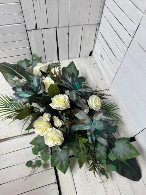 nowosc-stroik-nowoczesne-duzy-stroik-na-cmentarz-piakowe kwiaty-nagrobe.jpg