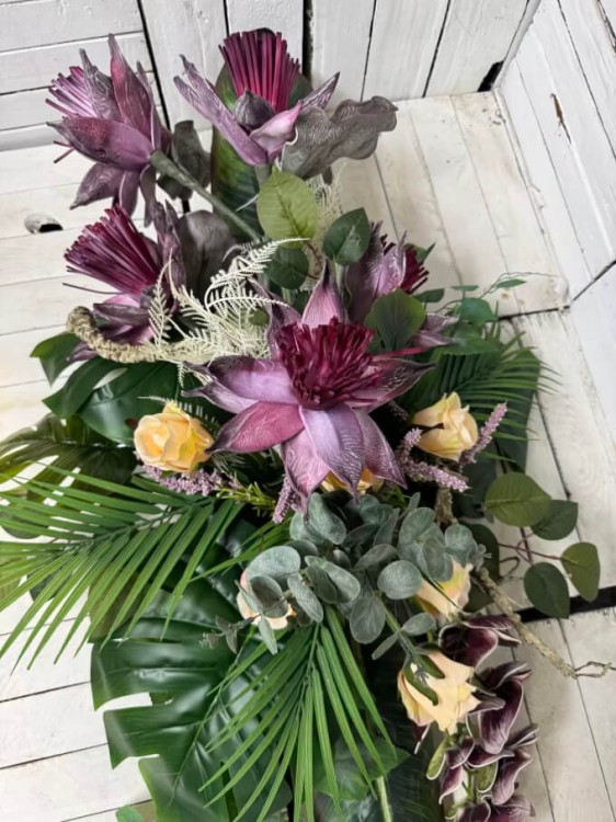 piekne-ogromne-stroiki na cmentarz-kwiaty-komplet na cmentarz-kwiaty na grob-nagrobny-stroik na cmentarz-stroiki na grob.jpg