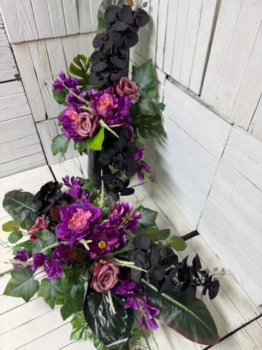 nowosc na cmentarz-kwiaty na grob-czarne storczyki-wiazanki-stroik na cmentarz-kompet na cmentarz-kompozycje.jpg