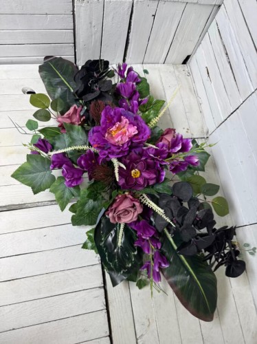 stroik na cmentarz-nowosc na cmentarz-kwiaty na grob-czarne storczyki-wiazanki-stroik na cmentarz-kompet na cmentarz-kompozycje.jpg