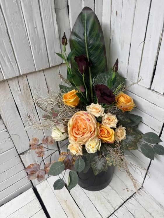 bukiet na grob-kompozycja-jesienna-stroik na cmentarz-stroiki na cmentarz-kompozycje na cmentarz-kwiaty na grob-nowoczesne.jpg