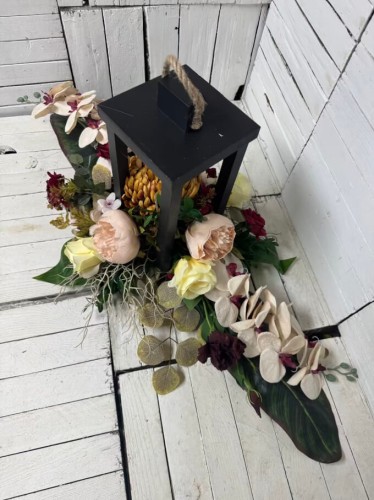 piene-duze-stroiki na groby-eleganckie stroiki na cmentarz-pianka-owos-kompoycjee nagrobne-kwiaty sztuczne-kompozycja-bukiet.jpg