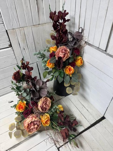 eleganckie stroiki na cmentarz-pianka-owos-kompoycjee nagrobne-kwiaty sztuczne-kompozycja-bukiet.jpg