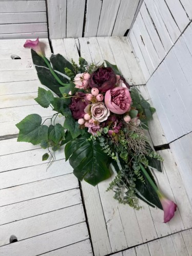 eleganckie-kwiaty na cmentarz-kompozycja na cmentarz-kwiaty na grob-stroik na cmentarz-stroik-wiazanka (1).jpg