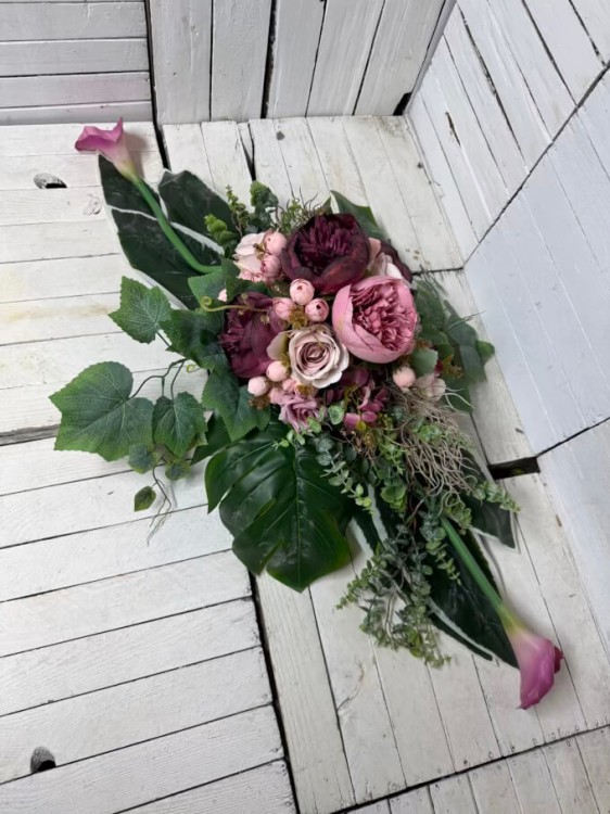 eleganckie-kwiaty na cmentarz-kompozycja na cmentarz-kwiaty na grob-stroik na cmentarz-stroik-wiazanka (1).jpg