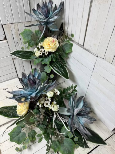 komplet-piankowe-kwiaty-nowoczesne-piekne-kompozycja na cmentarz-kwiaty na grob-stroik na cmentarz-stroik-wiazanka.jpg