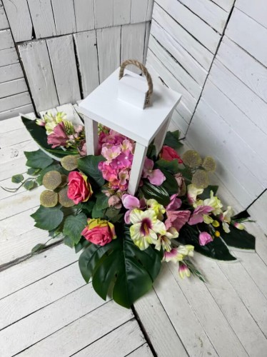 piekne lampy-eleganckie-wspaniale-stroik-na-cmentarz-stroiki-na-grob-kompozycja-kompozycje-nagrobne-wiazanki-galeria.jpg