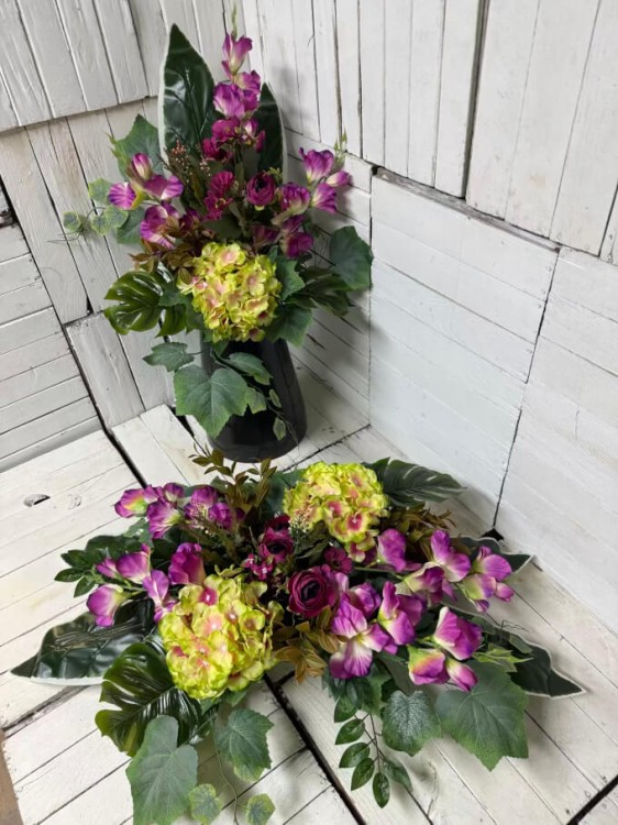 chortensja zielona-komplet na cmentarz-komplet nagrobny-kwiatysztuczne-stroik na cmentarz-bukiet na cmentarz-stroiki-kompozycja na grob.jpg