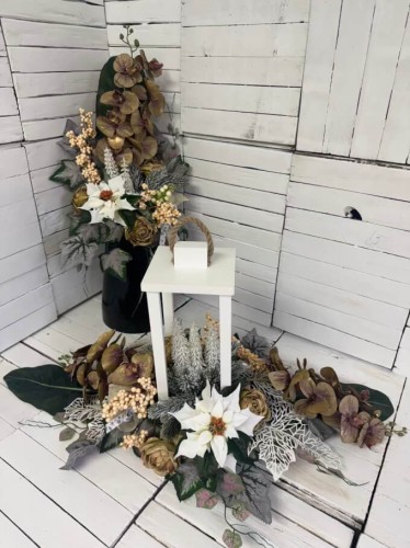 zimowa-kompozycja -na-cmentarz-kompozycja na cmentarz-stroik-boze narodzenie-swiateczny (1).jpg