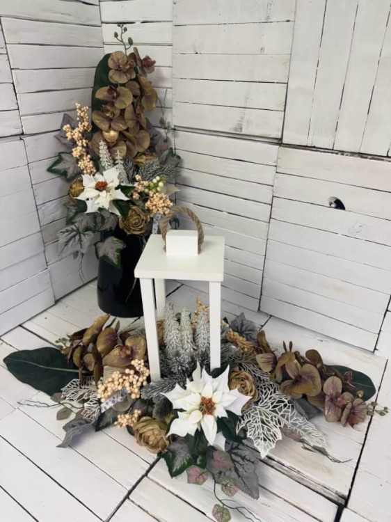 zimowa-kompozycja -na-cmentarz-kompozycja na cmentarz-stroik-boze narodzenie-swiateczny (1).jpg