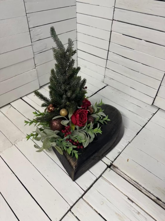 stroik na grob cmentarz kwiaty sztuczne na grob swieteczne kompozycje bozonarodzeniowe.jpg