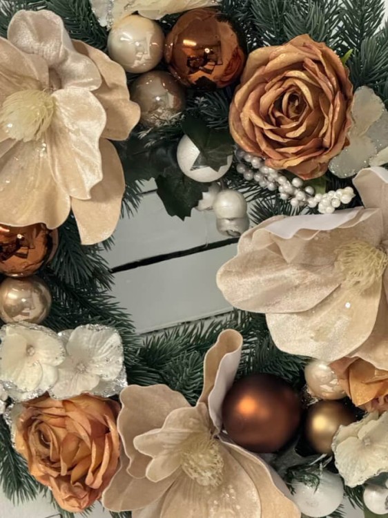 magnolia wianek na drzwi kompozycja na drzwi swiateczna boze naodzenie elegancki .jpg