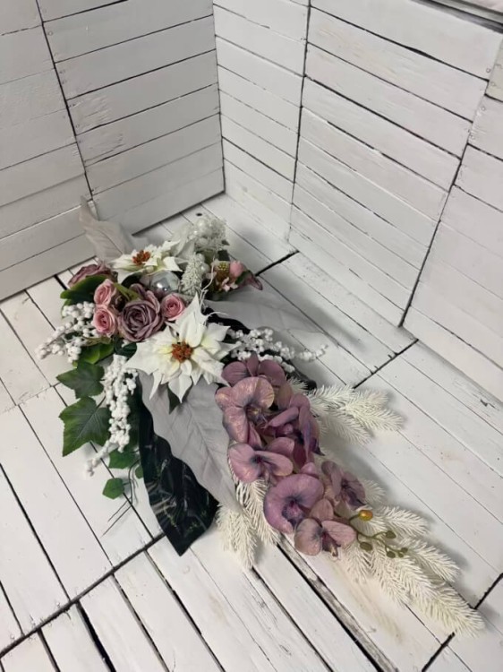 piękny stroik na cmentarz stroiki na grob kompozycja nagrobna.jpg