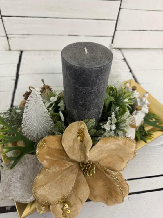swieca-stroik -dekoracja-boze narodzenie-swiateczny-swieca.jpg
