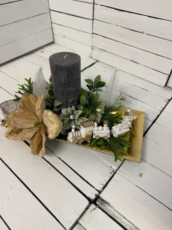 stroik -dekoracja-boze narodzenie-swiateczny-swieca.jpg