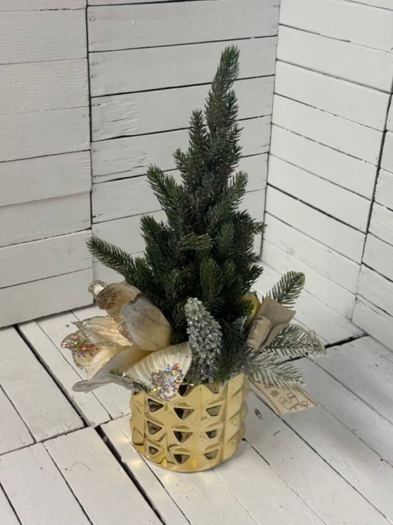 magnolia -stroik -boze narodzenie-ceramika-stroik-donica-swiateczny-choinka.jpg