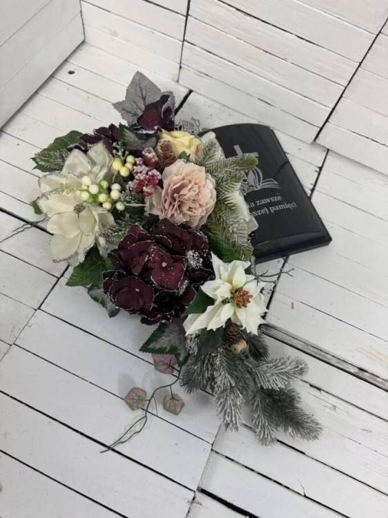 ksiega na cmentarz-stroik -boze narodzenie-swiateczny-kompozycja nagrobna.jpg