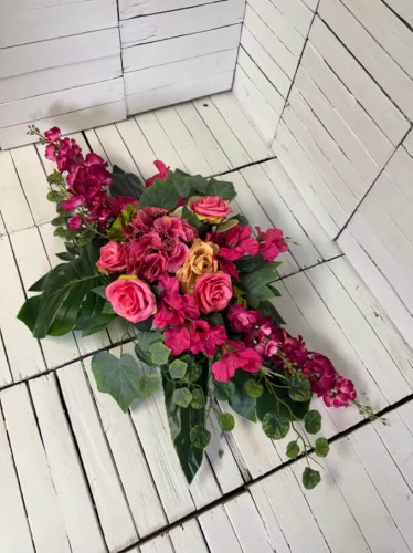 duzy stroik na cmentrz ciemny roz stroiki kompozycje wiosenn nowosci .jpg