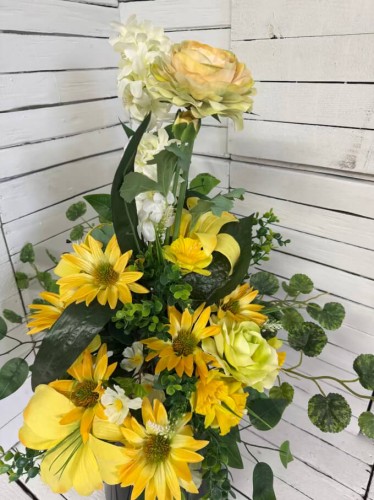nowosc elegancki wiosenny wiosenna wiazanka n cmentarz zolte kwiaty elegancki bukiet bukiety na grob.jpg