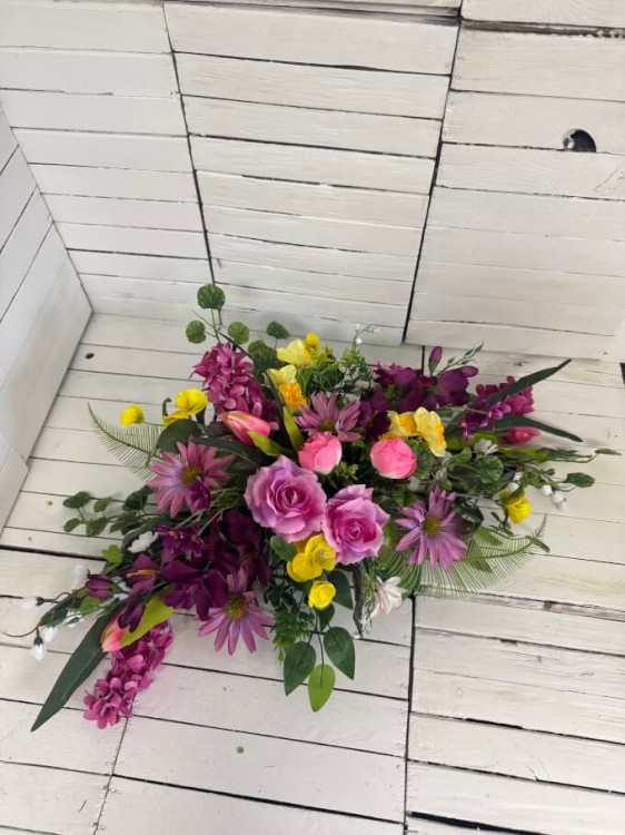 nowosc wzory kwiaty stroiki elegancka kompozycja na cmentarz stroik i bukiet wiosna piekny .jpg