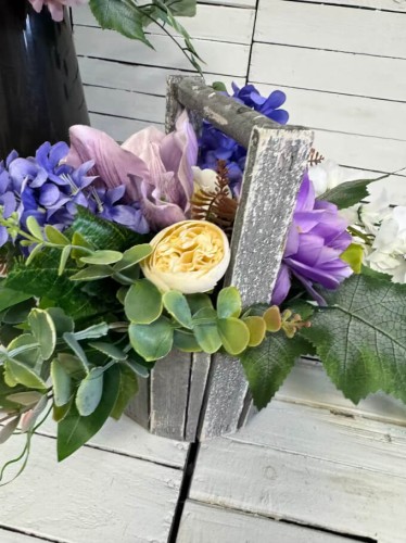 maly-stroik-na-cmentarz-bukiet-na-cmentarz-kwiaty-na-cmentarz-wiazanka-nagrobna-wiosna (1).jpg