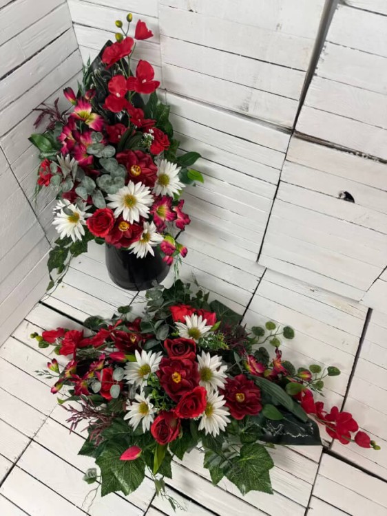 stroik-na-cmentarz-kompozycja-na-grob-wiazanka-eleganckie-kompozycje-galeria.jpg