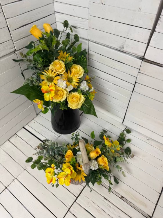 mały-komplet-na-grobkomplet-na-cmentarz-stroik-kwiaty-nagrobne-wiazanka-wiosna