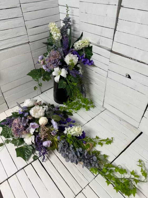 elegancki-nowoczesny-stroik-na-cmentarz-bkiet-galeria-kwiaty-na-groby-nagrobne-nowosci