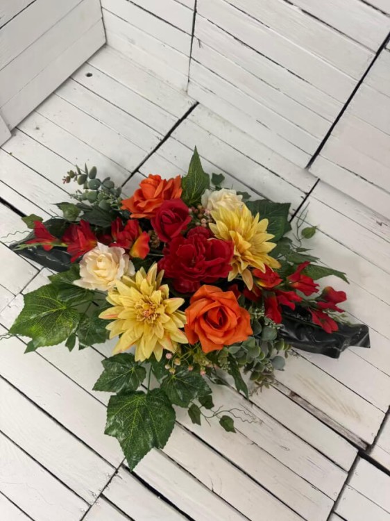 kompozycja-stroik-stroiki-na-cmentaz-kwiaty-nagrobne-tanie-ladne