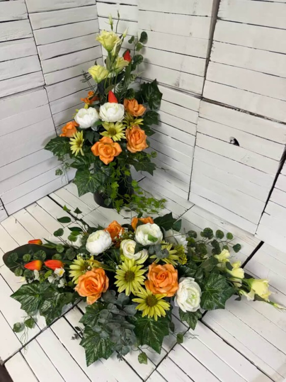 komplet-na-cmentarz-stroik-bukiet-na-grob-kwiaty-nagrobne -wiazanki nowoczesne-duze-eustoma-wiosnna-dla taty