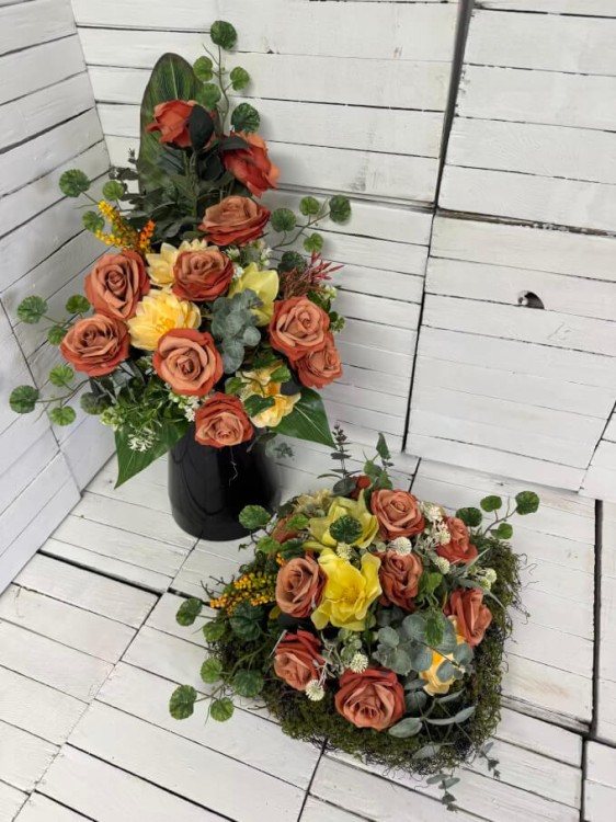 nowoczesny-komplet-na-cmentarz-stroi-bukiet-brazowe-roze-dla-taty-dzidka-bliskich