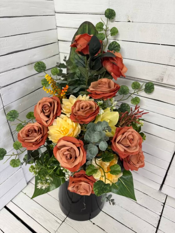 wiazanka-bukiet-nagrone-kwiaty-do-wazonu-nowoczesny-komplet-na-cmentarz-stroi-bukiet-brazowe-roze-dla-taty-dzidka-bliskich