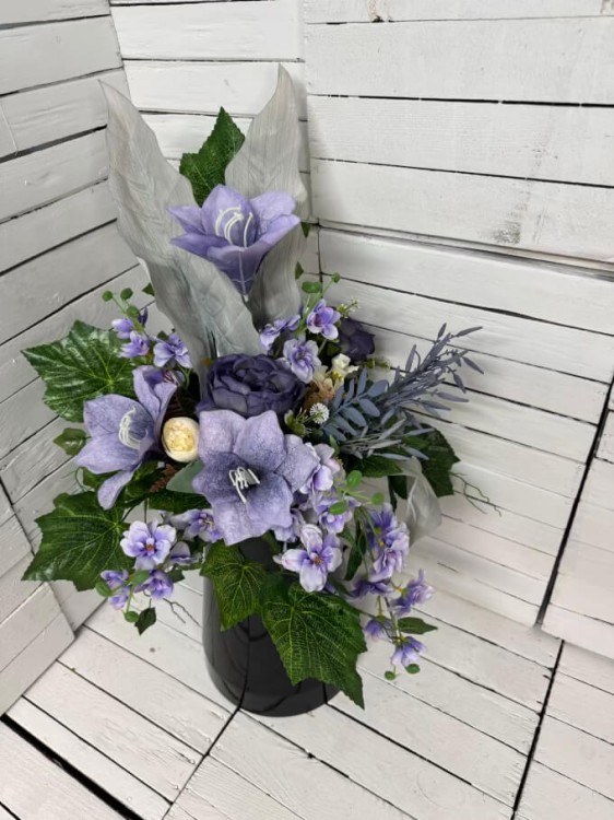 wiazanka-bukiet-do-wazonu-stroiki-na-cmentarz-kompozycja-kwiatowa-stroik-bukiet-na-grob-elegancki-komplet-fioletowe-kwiaty-sztuczne