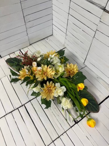 trwale-tanie-duze-stroiki-nagrobna-kwiaty-na-grob-stroik-bukiet-na-cmentarz-wioenny-komplt-nagrobny-wiosna-tulipany-duzy