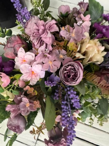 kwiaty-sztuczne-nowosci-galeria-piekny-duzy-komplet-bagrobny-pelen-kwiatow-na-grob-kwiaty-na-cmentarz-pomysl-na-dekoracje