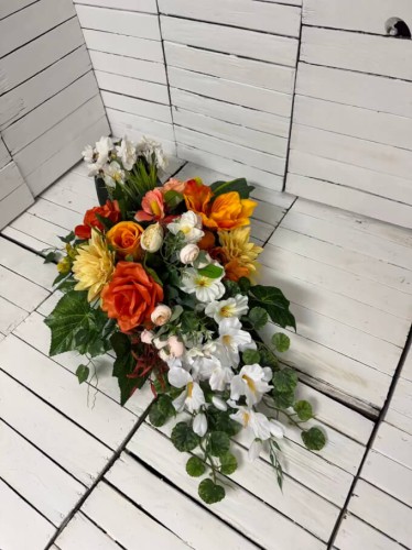 stroik-wiosenny-kwiaty-na-cmentarz-stroiki-na-groby